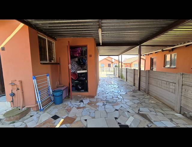 3 BEDROOM SECTIONAL TITLE FOR SALE IN ORMONDE